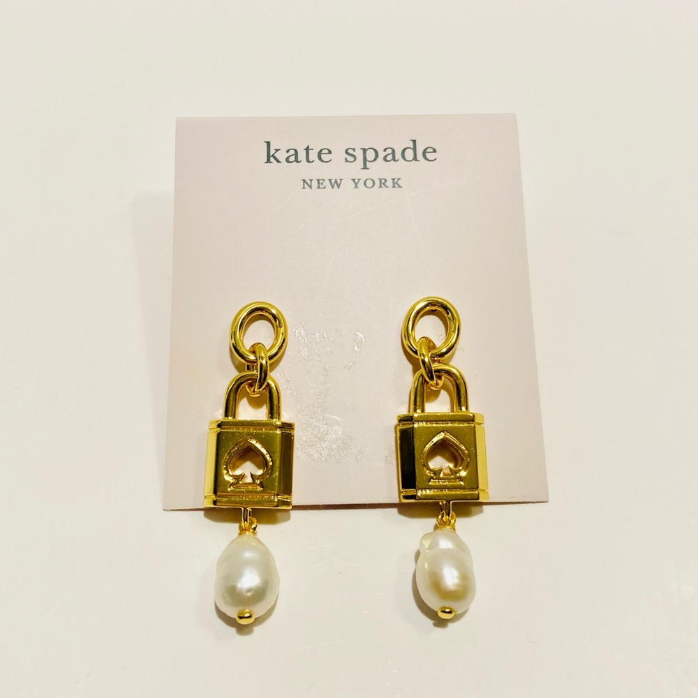 KATE SPADE GOLD TONE AND FAUX PEARL DANGLE PIERCED EARRINGS  NWT